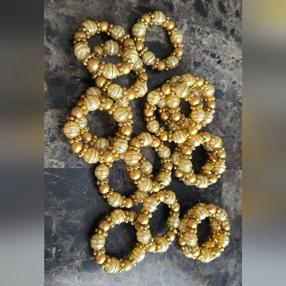 ELEGANT GOLD & RUST BEADS WIRE SET OF 16 NAPKIN RINGS